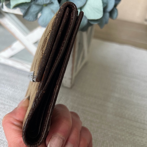 Vintage Gucci Monogram Wallet Beige and Brown with Gold hardware GUC - Picture 6 of 12